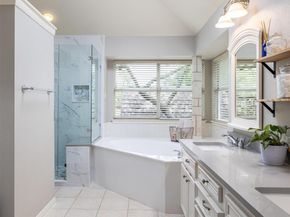 11042 Crossland DR, Austin TX 78726