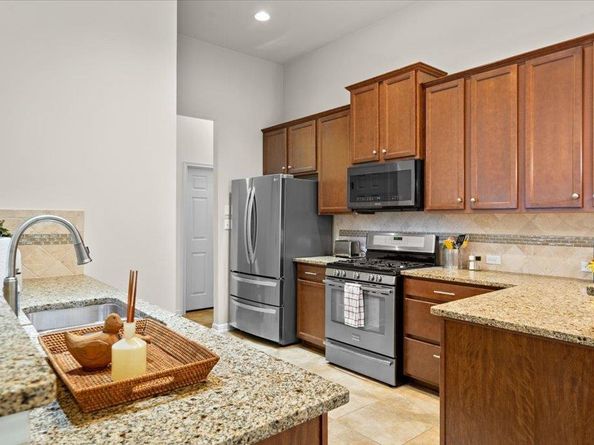 2008 Granite Hill DR, Leander TX 78641