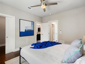 2800 Treble LN 824, Austin TX 78704