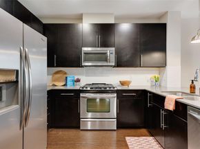 2800 Treble LN 824, Austin TX 78704