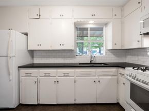 1905 W Saint Johns Ave, Austin TX 78757