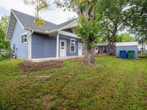 1905 W Saint Johns Ave, Austin TX 78757