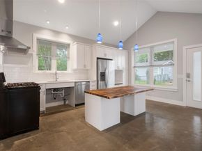 1905 W Saint Johns Ave, Austin TX 78757