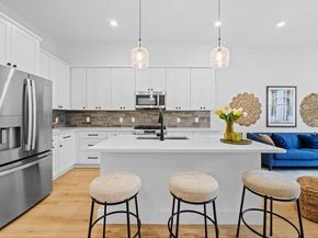 909 Calle Limon 2, Austin TX 78702