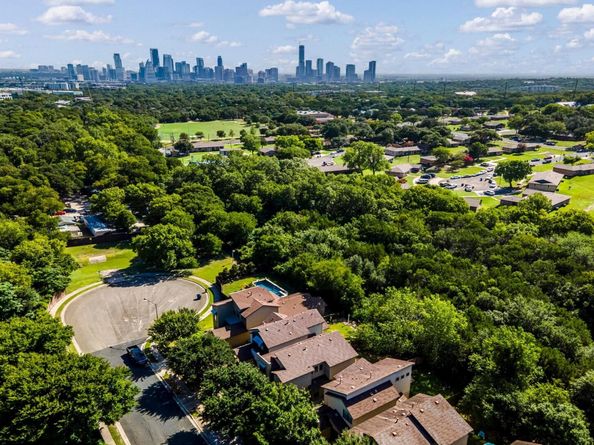 2815 Corbin LN, Austin TX 78704