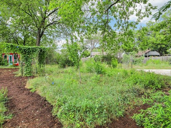 3811 Byron DR, Austin TX 78704