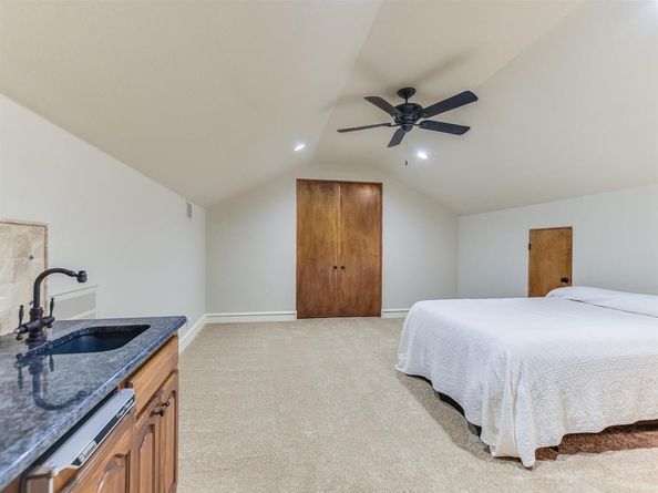 6000 Lantern View DR, Jonestown TX 78645