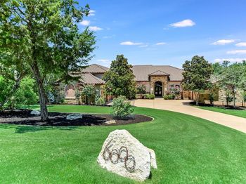 6000 Lantern View DR