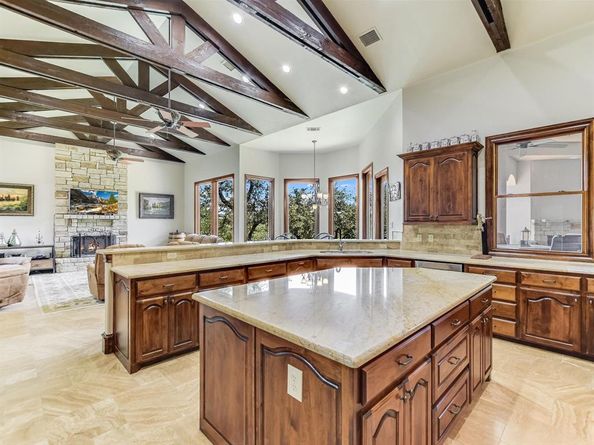 6000 Lantern View DR, Jonestown TX 78645