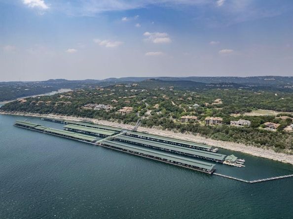 6000 Lantern View DR, Jonestown TX 78645