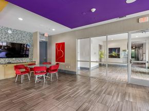 1900 Barton Springs RD 5032, Austin TX 78704