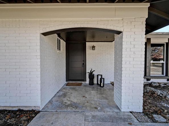 1017 Cripple Creek DR, Austin TX 78758