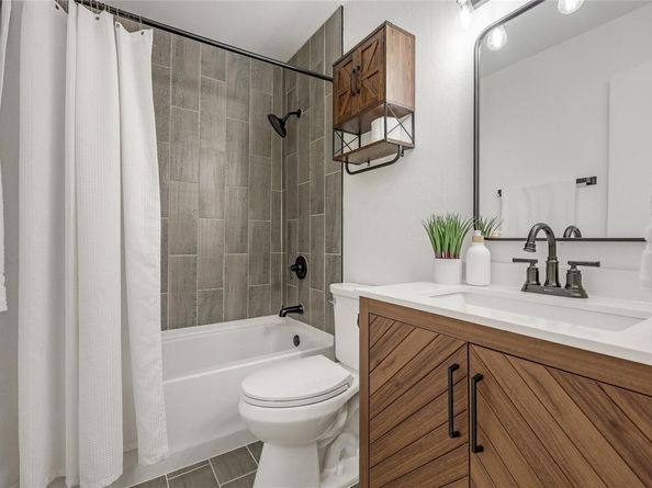 12319 Emery Oaks RD, Austin TX 78758
