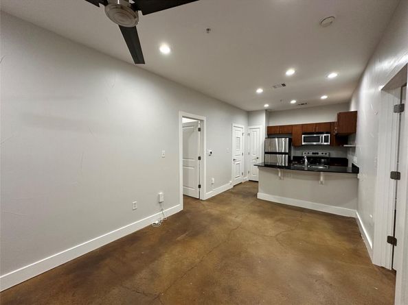 1807 Poquito ST 32, Austin TX 78702