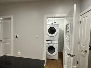 1807 Poquito ST 32, Austin TX 78702