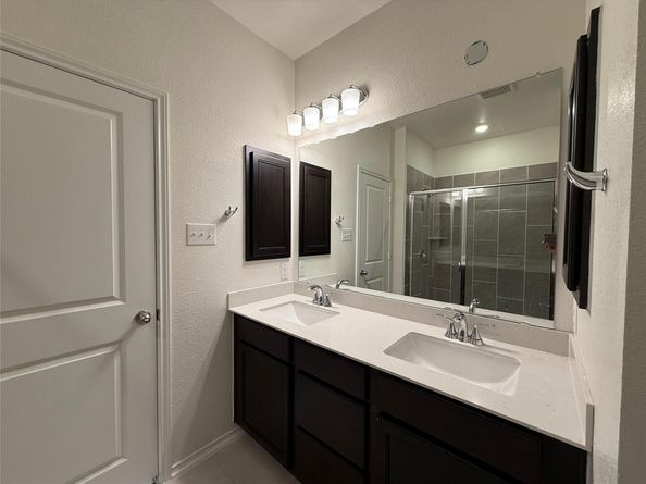 1552 Garlock DR, Leander TX 78641