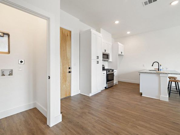 1811 Webberville RD 1209, Austin TX 78721