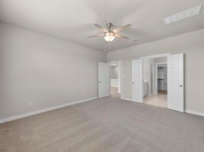 8013 Shining Flor RUN, Lago Vista TX 78645