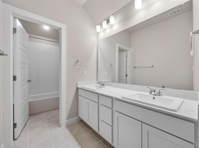 8013 Shining Flor RUN, Lago Vista TX 78645