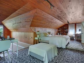 2206 Parkway, Austin TX 78703