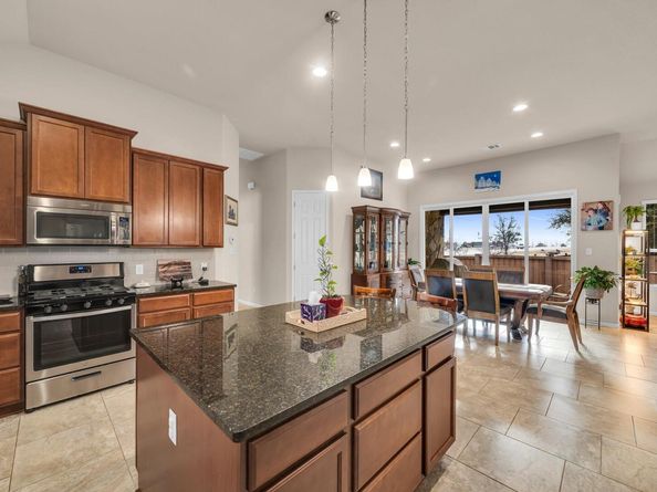 1204 Clearwing CIR, Georgetown TX 78626