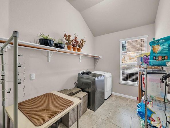 1204 Clearwing CIR, Georgetown TX 78626