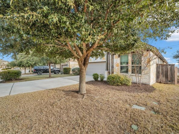 1204 Clearwing CIR, Georgetown TX 78626