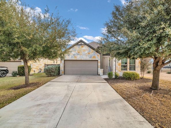 1204 Clearwing CIR, Georgetown TX 78626