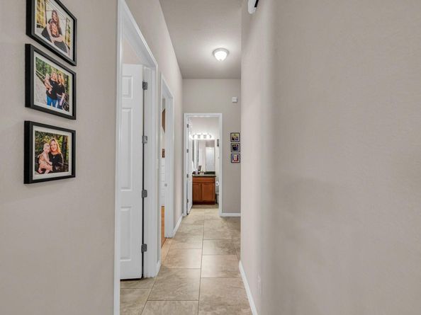 1204 Clearwing CIR, Georgetown TX 78626