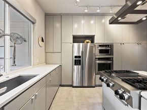 613 W Annie ST A, Austin TX 78704