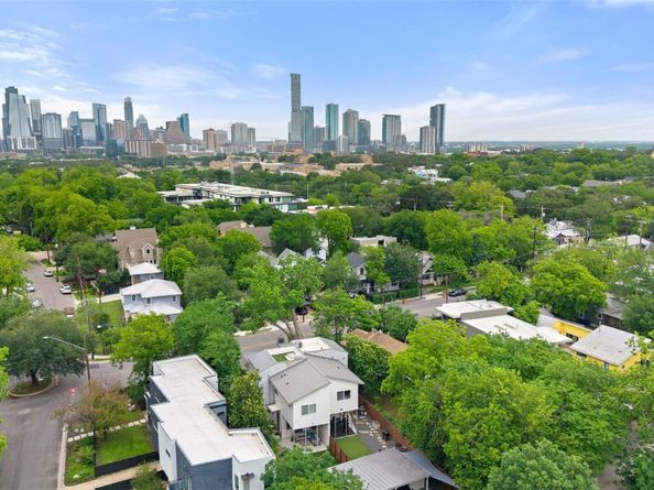 613 W Annie ST A, Austin TX 78704