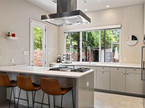 613 W Annie ST A, Austin TX 78704