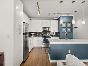 1900 Barton Springs RD 3038, Austin TX 78704