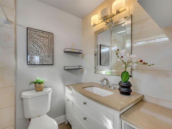 3510 Oak Springs DR, Austin TX 78721