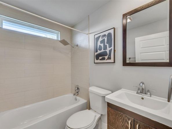3510 Oak Springs DR, Austin TX 78721