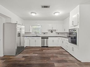 2326 Hartford RD 1/2, Austin TX 78703