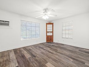 2326 Hartford RD 1/2, Austin TX 78703