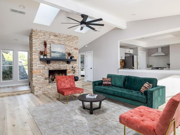 2401 Apple Valley CIR, Austin TX 78747