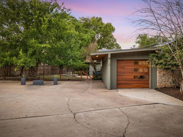 2401 Apple Valley CIR, Austin TX 78747