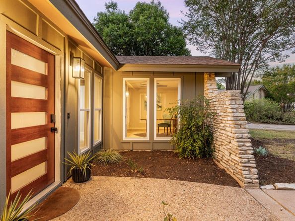 2401 Apple Valley CIR, Austin TX 78747