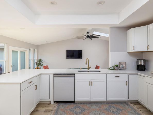 2401 Apple Valley CIR, Austin TX 78747