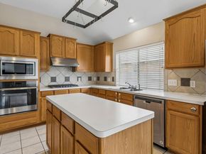 7206 W Magic Mountain LN, Round Rock TX 78681
