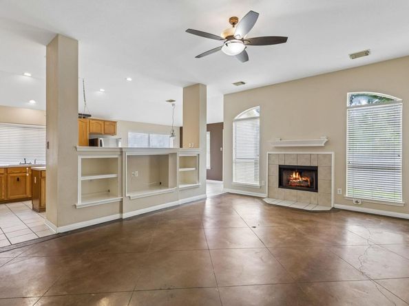 7206 W Magic Mountain LN, Round Rock TX 78681