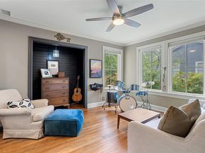 2208 Mountain View RD, Austin TX 78703