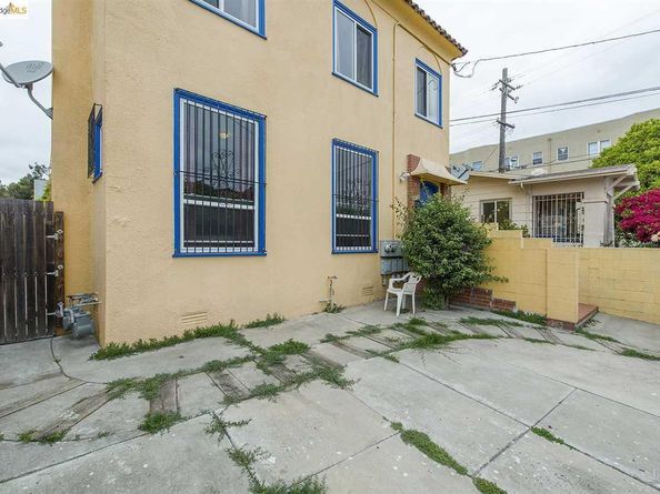 2417 Seminary Avenue, Oakland CA 94605