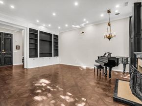 3802 S Versailles Avenue , Dallas Texas 75209