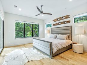 655  Kessler Reserve Court , Dallas Texas 75208