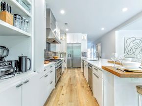 655  Kessler Reserve Court , Dallas Texas 75208