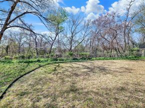 1237  Mohawk Trail , Richardson Texas 75080