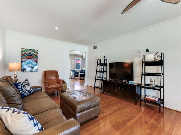 8306  Stonycreek Drive , Dallas Texas 75228